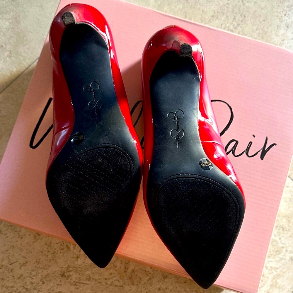 Red Heels ๐ - Picture 3 of 4